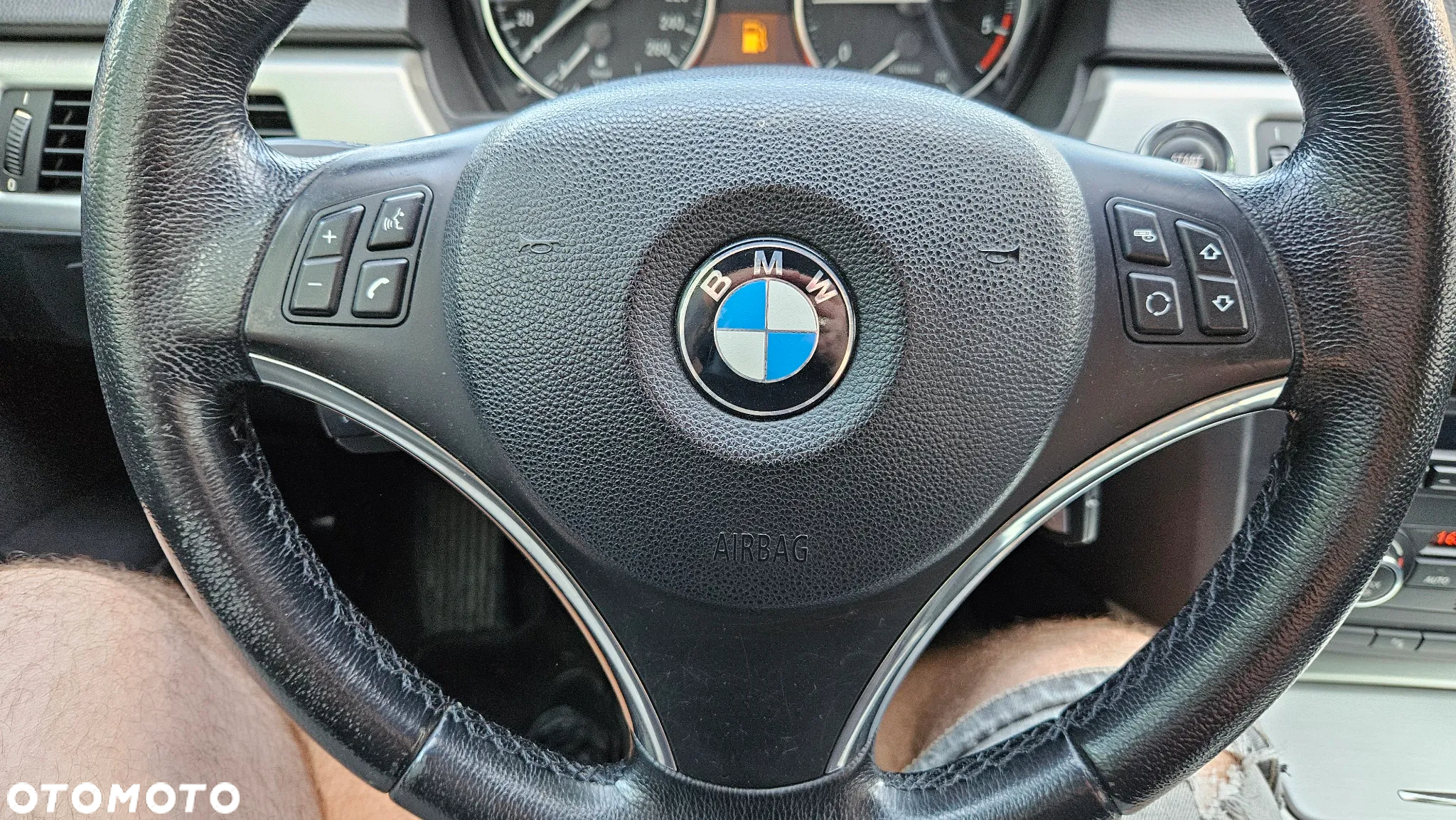 BMW Seria 3 320d Coupe - 26