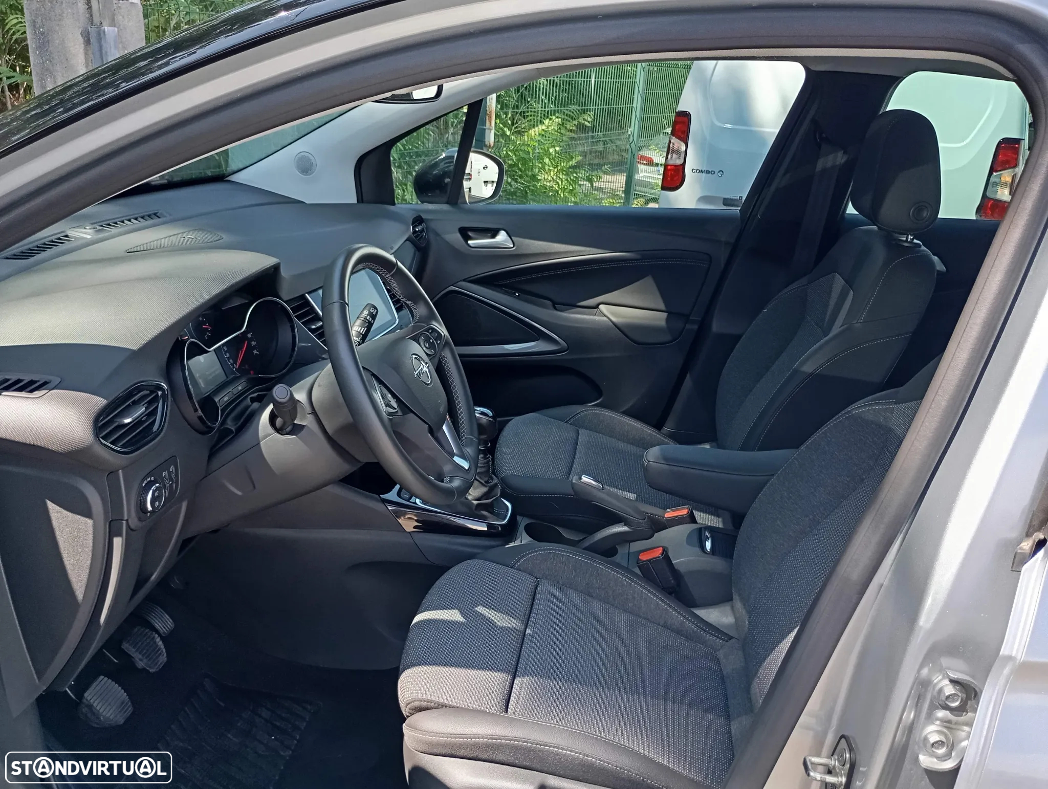 Opel Crossland 1.2 T Elegance - 4
