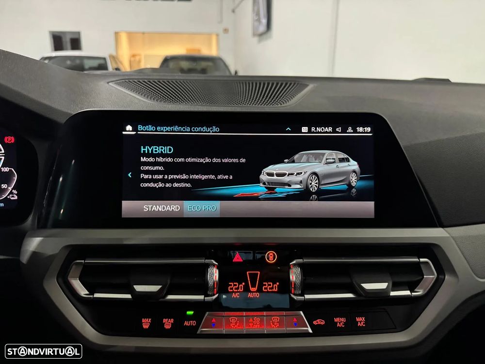 BMW 330 e Pack M Auto - 32