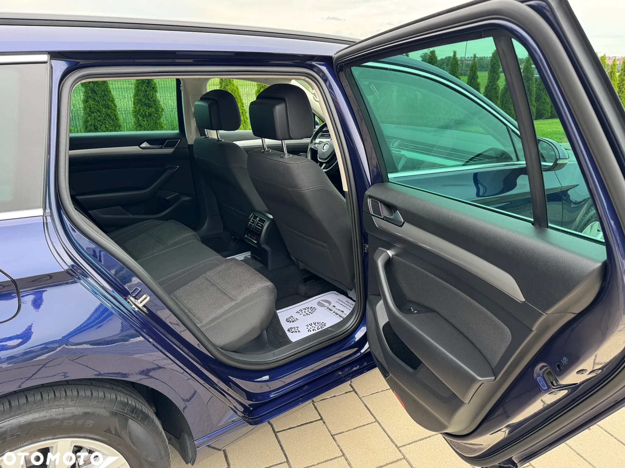 Volkswagen Passat 2.0 TDI BMT Highline - 34