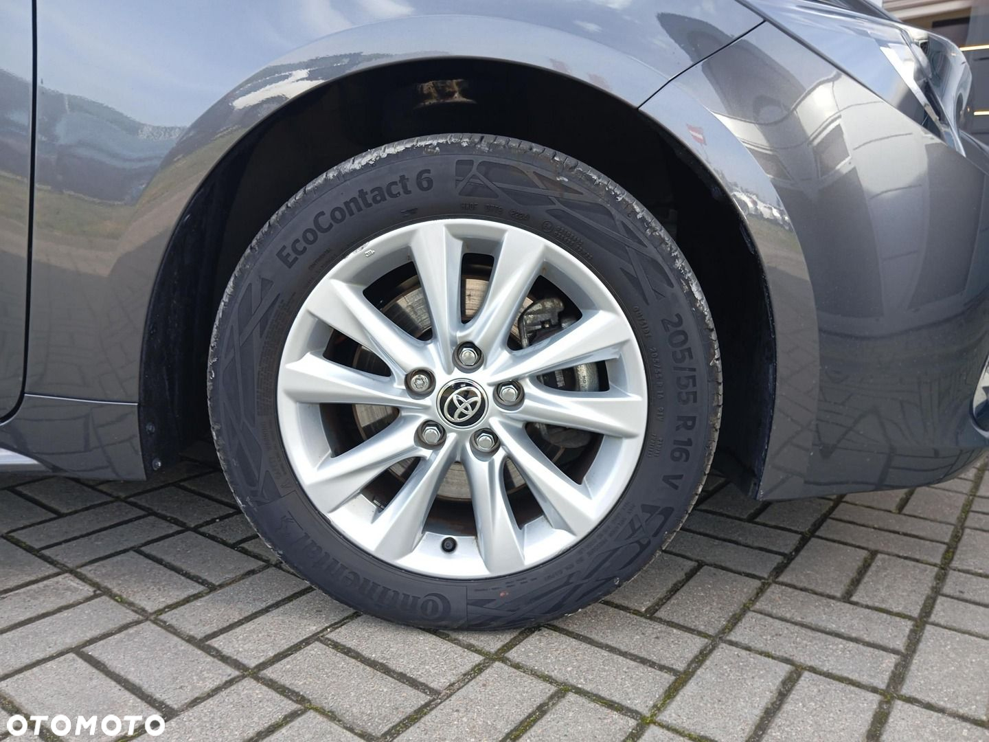 Toyota Corolla 2.0 Hybrid Comfort - 19