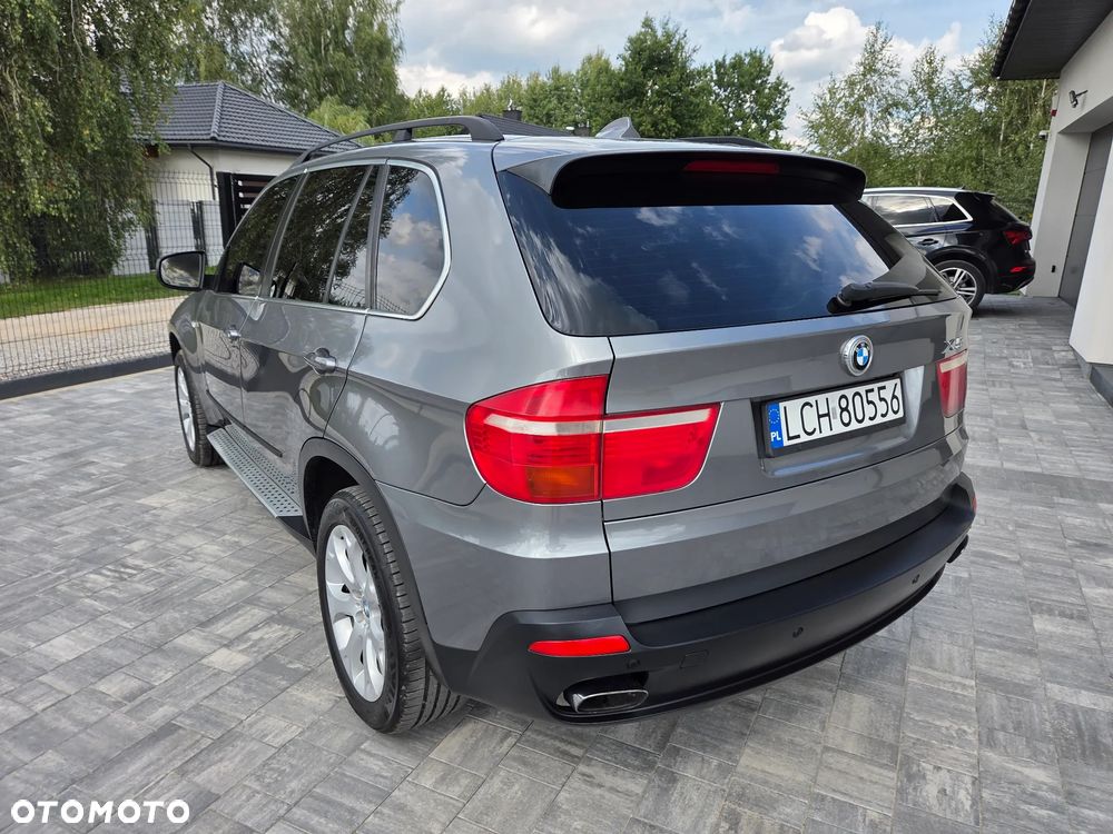 BMW X5 xDrive48i - 11