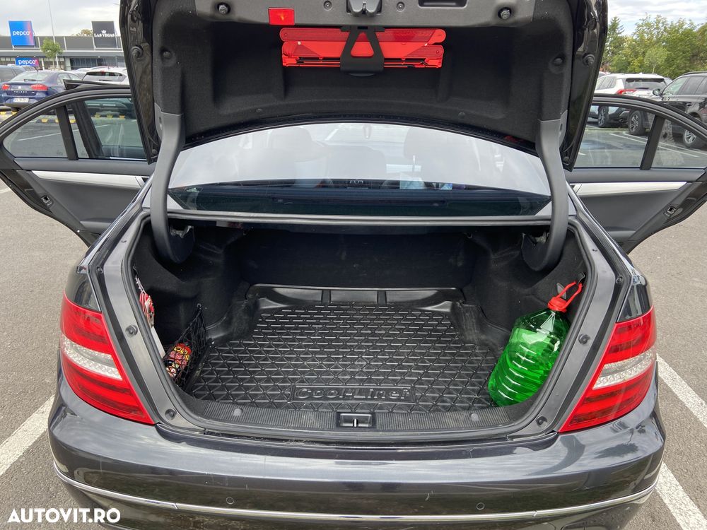 Mercedes-Benz C 200 T CDI DPF (BlueEFFICIENCY) 7G-TRONIC Avantgarde - 17