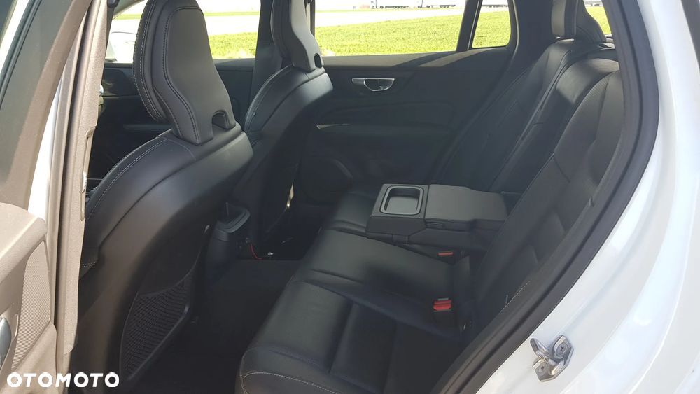 Volvo V60 D4 AWD Inscription - 6