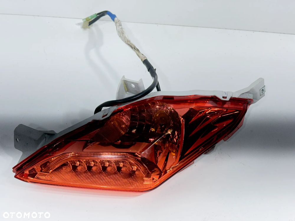 Lampa Tył L  Yamaha X-Max 125 17-21R - 2