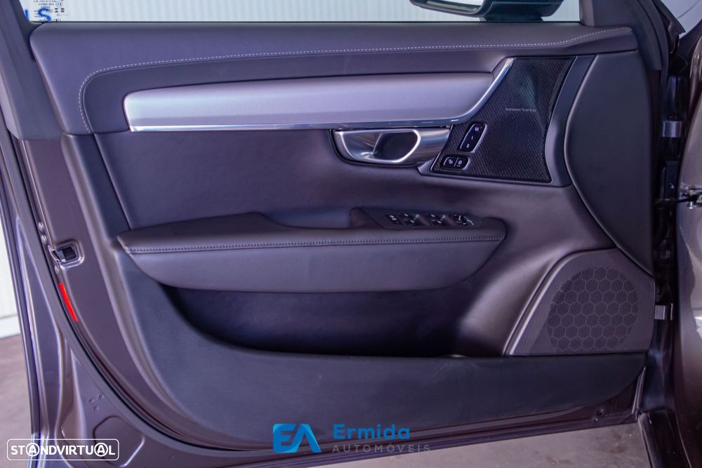Volvo V90 2.0 T6 PHEV R-Design AWD - 42