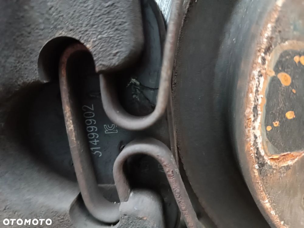 AUTO NA CZĘŚCI -VOLVO XC60 NA CZĘŚCI ĆWIARTKA BŁOTNIK POSZYCIE KLAPA ZDERZAK LAKIER 452-46 Dostawa GWARANCJA !!! Ćwiartka Drzwi Podłużnica Wanna Cały na części !!! Alufelgi Koła Przód Tył Zestaw Komplet Drzwi Klapa Zderzak Błotnik Maska Grill Atrapa Szyba Pas Lampa Lusterko Boczki Fotel Kanapa Kokpit Deska Rozdzielcza Przełącznik Włącznik Sterownik Przewody Wiązka Instalacja Moduł Komputer Czujnik Listwa Pompa Alternator Wtryski Głowica Rozrusznik Kompresor Sprzęgło Dwumas Silnik Skrzynia ABS Klimatyzacji Paliwa Wspomagania Kolektor Turbina Przepustnica Zawór Chłodnica Koło Hak Belka Sanki Zawieszenie Mcpherson Półoś Amortyzator Wydech Tłumik Zacisk Most - 15