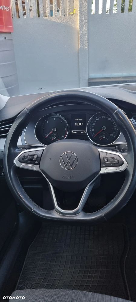Volkswagen Passat - 14