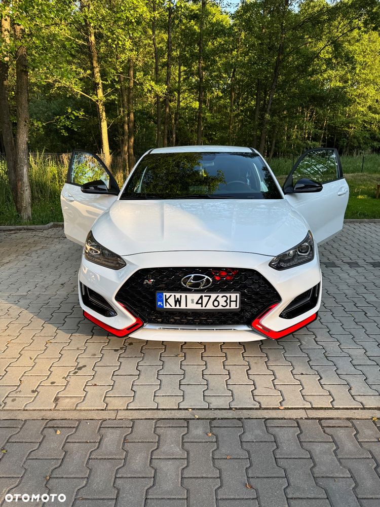 Hyundai Veloster - 2