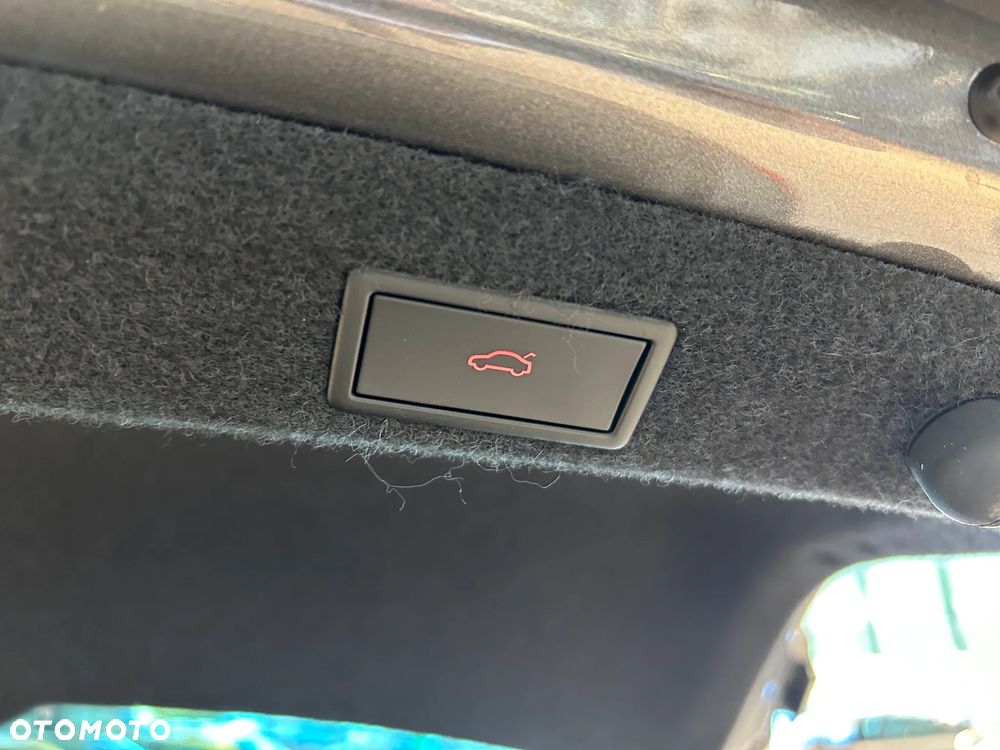 Skoda Octavia 2.0 TSI RS DSG - 11