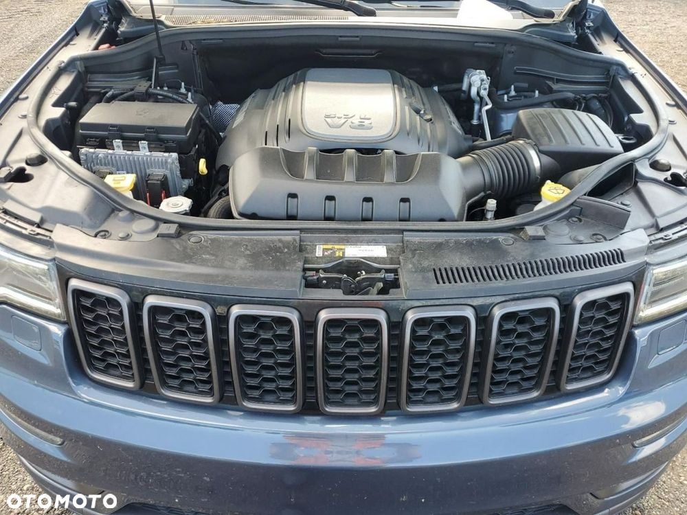 Jeep Grand Cherokee - 14