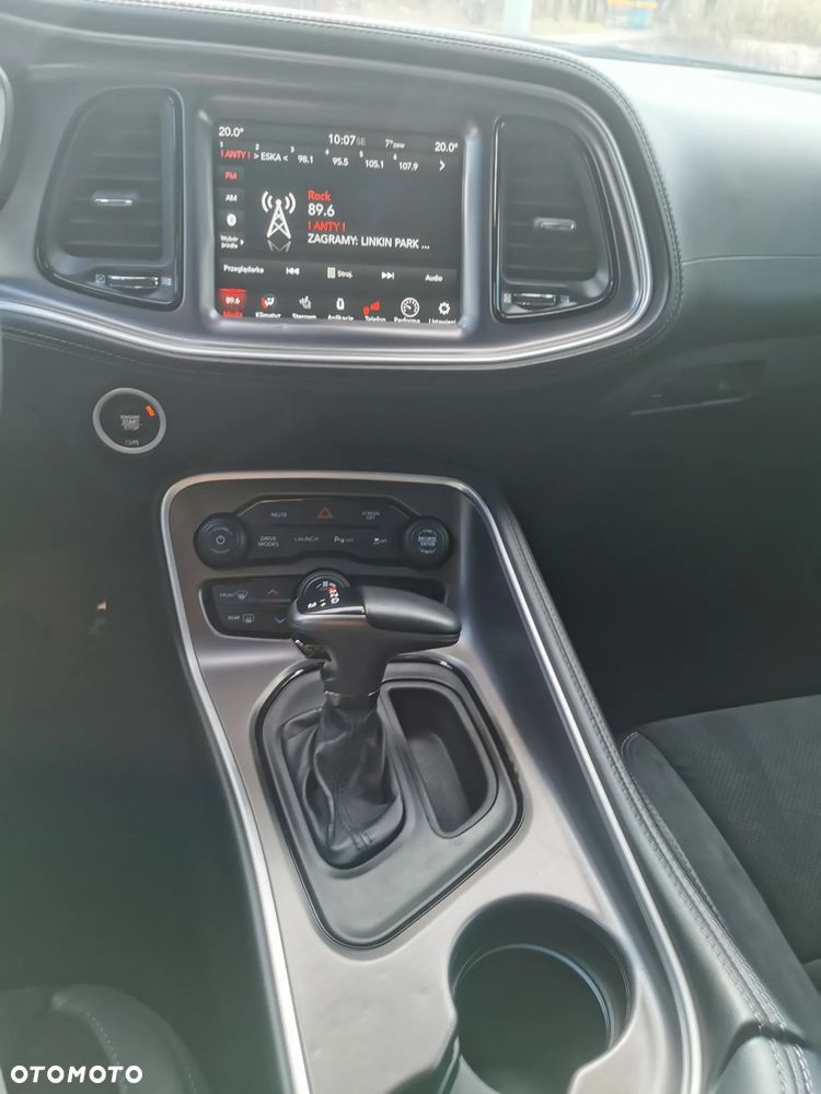 Dodge Challenger 6.4 Scat Pack - 13