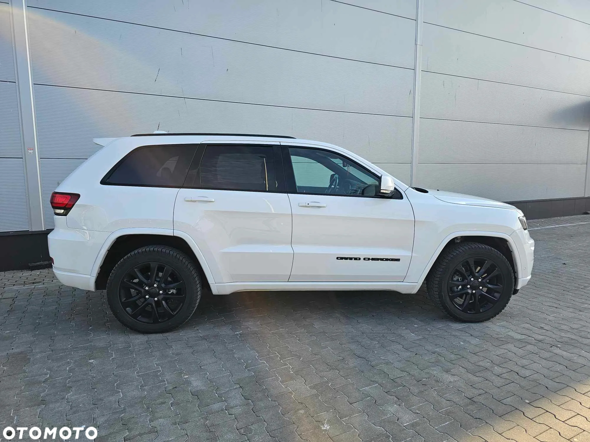Jeep Grand Cherokee 3.0 CRD Night Eagle - 12