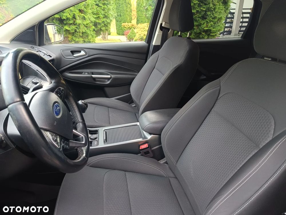 Ford Kuga 1.5 EcoBoost TITANIUM - 21