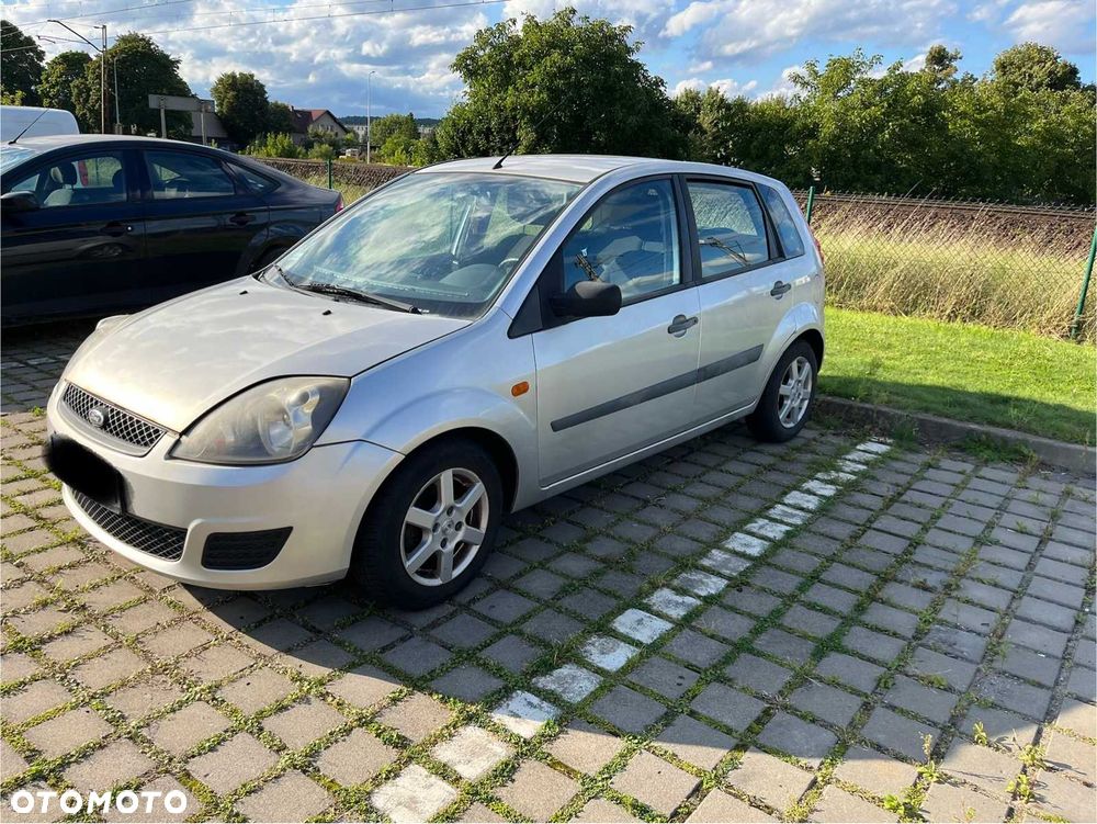 Ford Fiesta - 2
