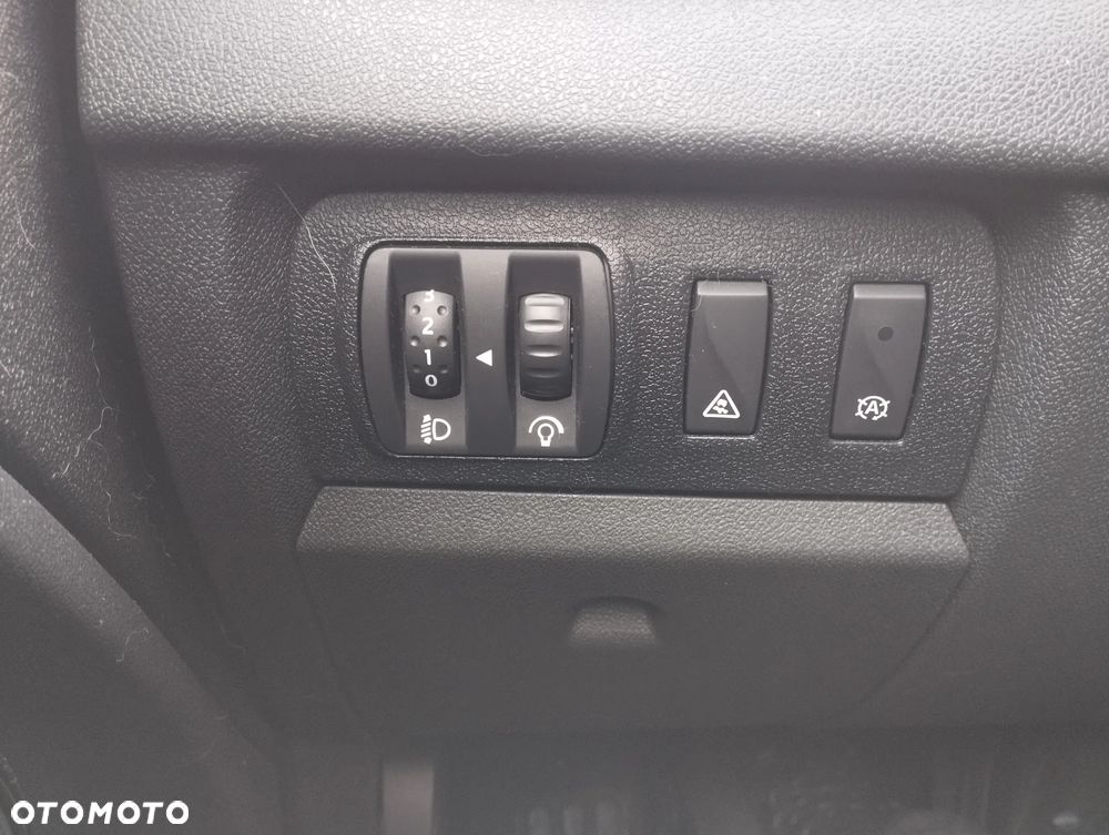 Renault Megane ENERGY TCe 115 Start & Stop Bose Edition - 25