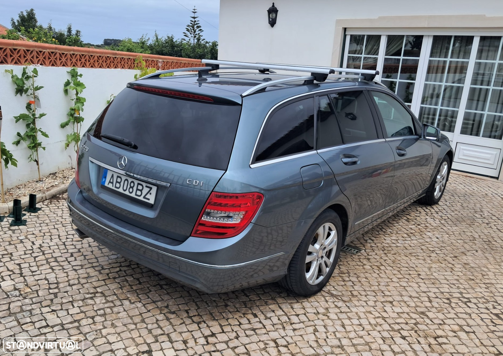 Mercedes-Benz 220 - 2