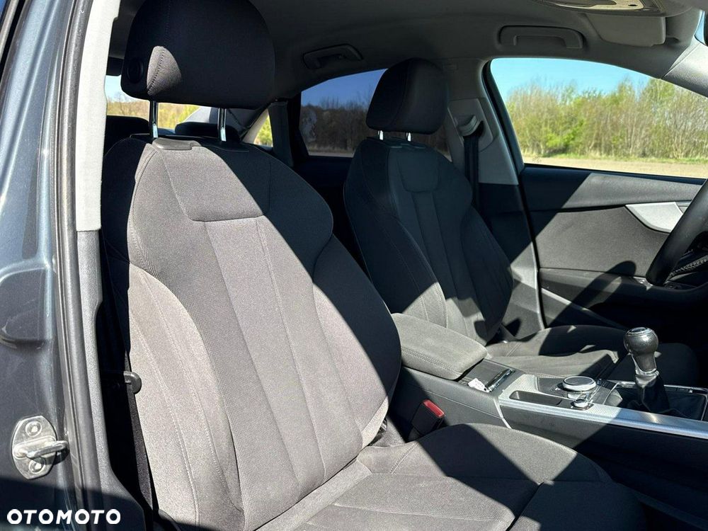 Audi A4 Limousine - 21