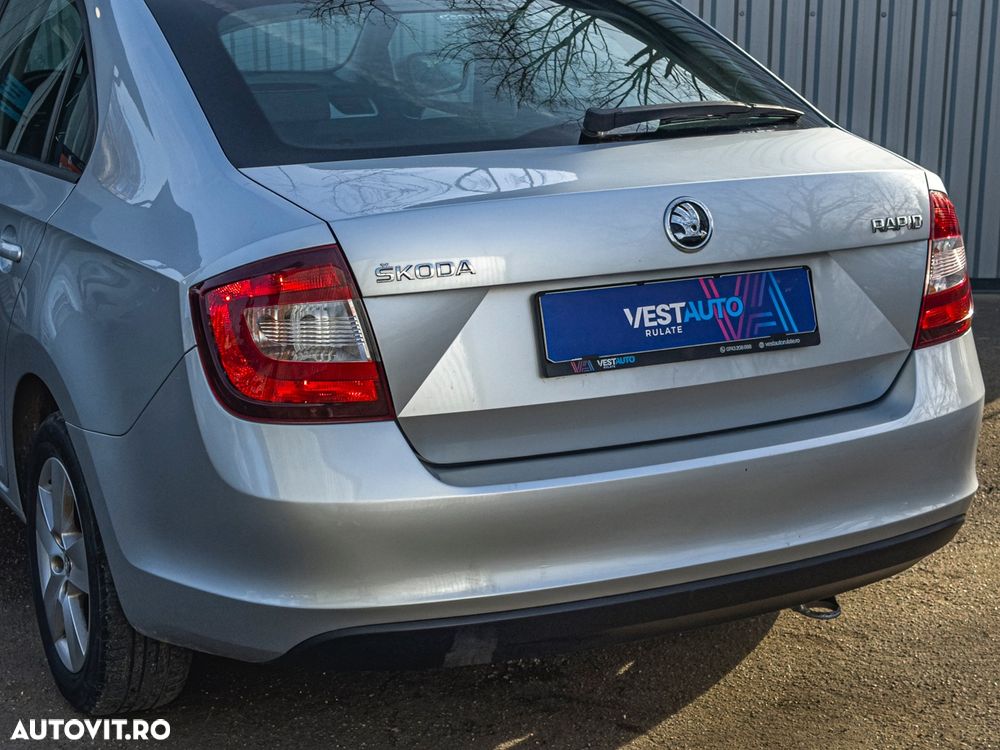 Skoda RAPID 1.0 TSI Active - 40