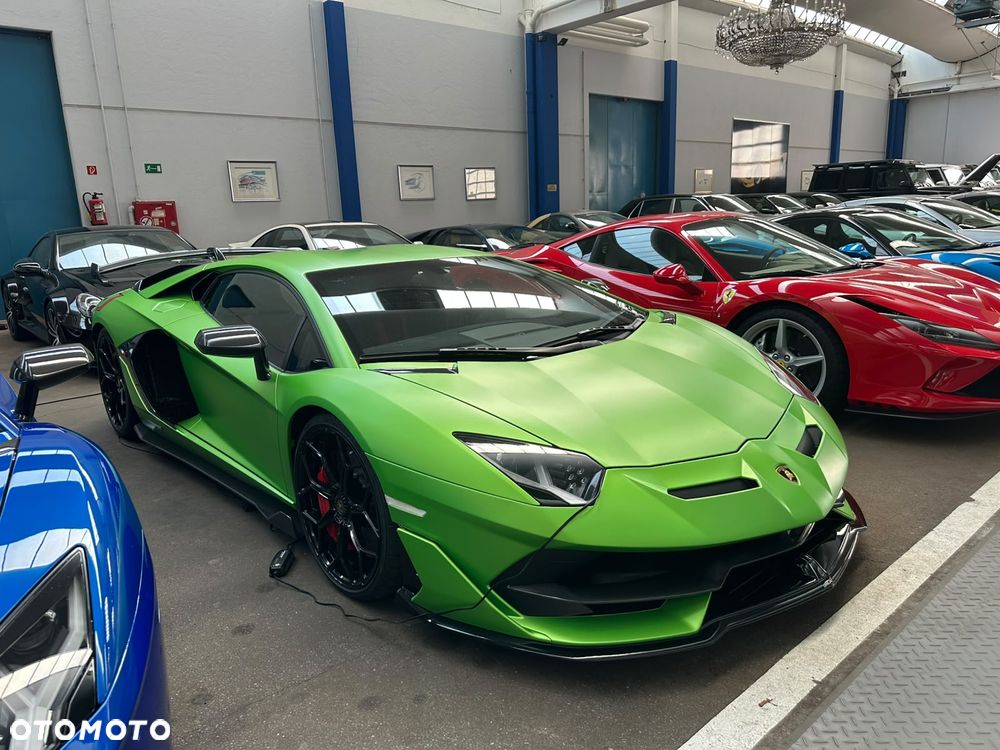 Lamborghini Aventador SVJ - 2