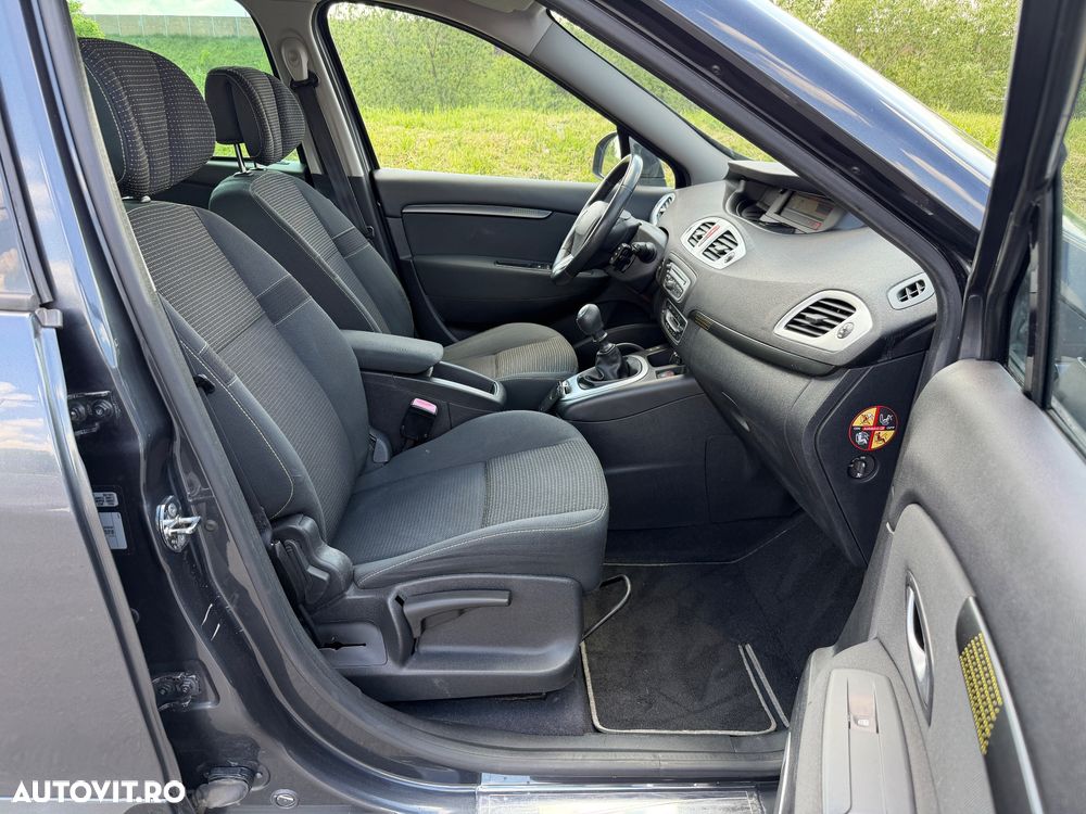 Renault Scenic - 9