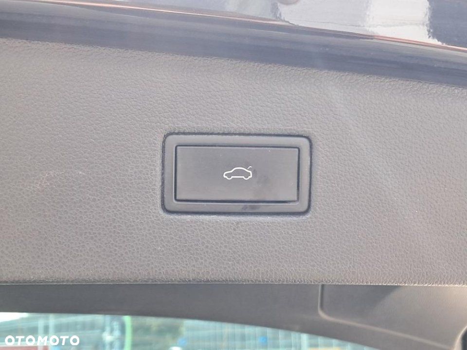 Volkswagen Tiguan - 13