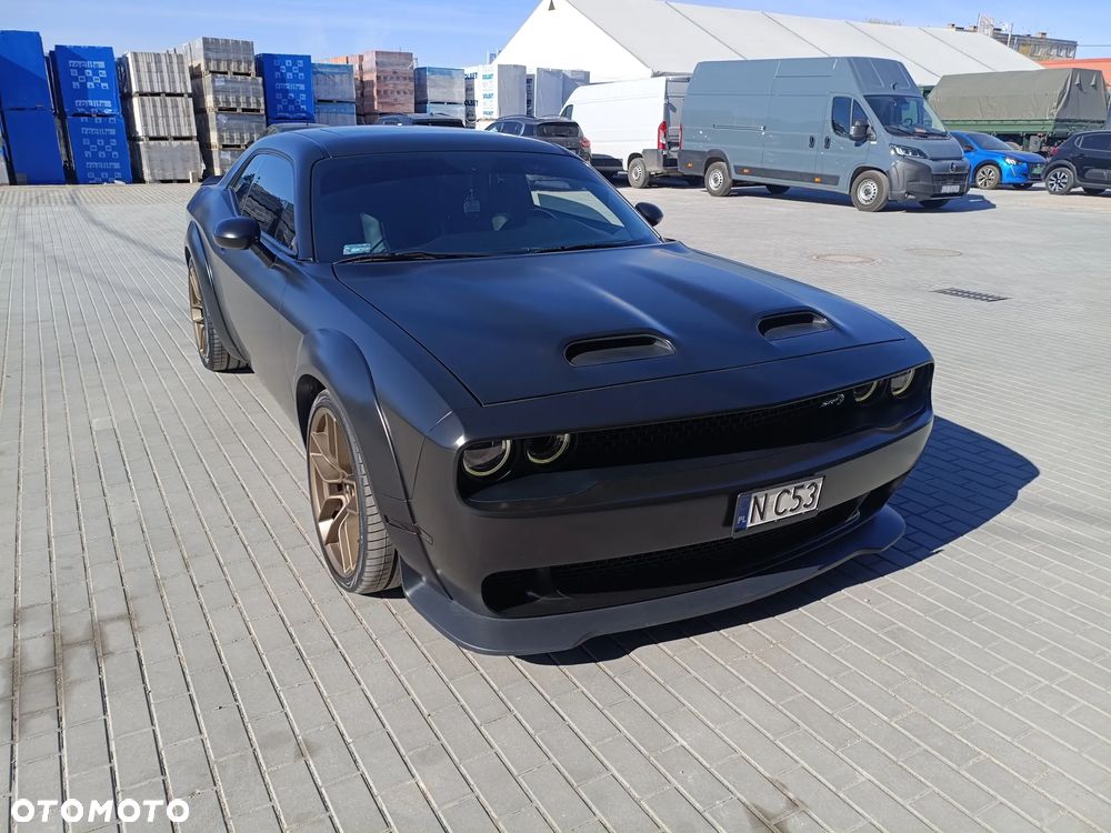 Dodge Challenger - 34