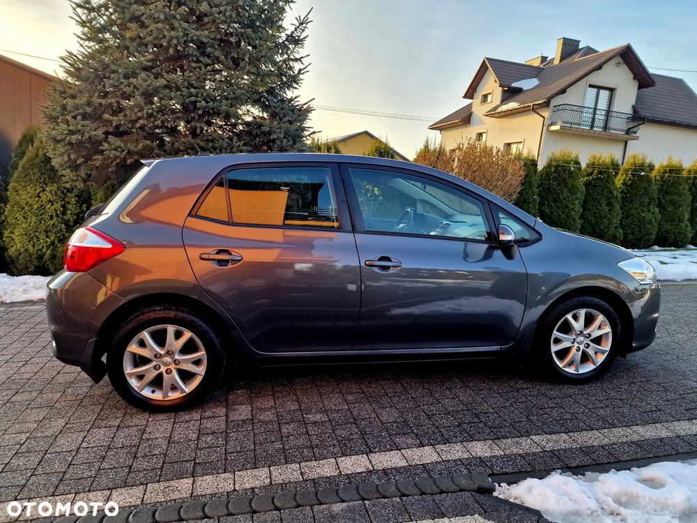 Toyota Auris 1.6 Premium - 7