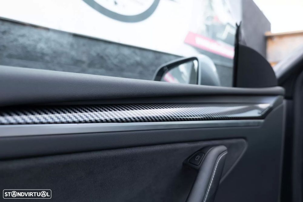 Tesla Model Y Performance Tração Integral - 26