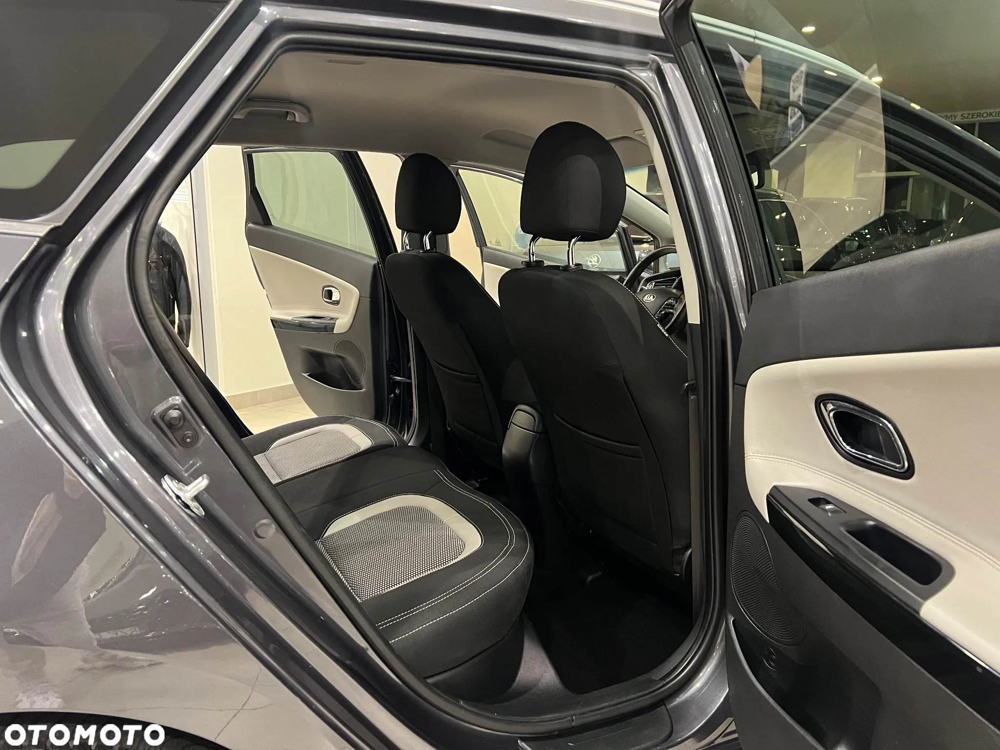 Kia Ceed Cee'd 1.6 CRDi M - 34