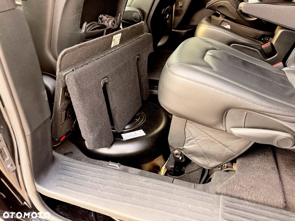 Chrysler Pacifica - 14