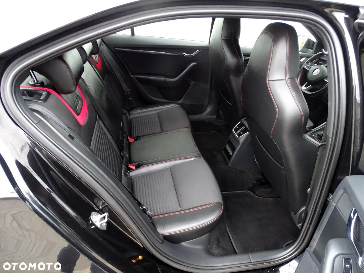 Skoda Octavia 2.0 TDI RS - 15