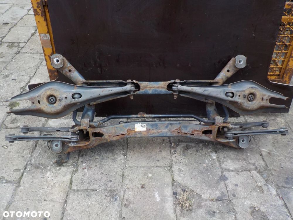 SKODA SUPERB III HB 2.0 TDI BELKA ZAWIESZENIA TYŁ TYLNEGO 3Q0505235Q - 2