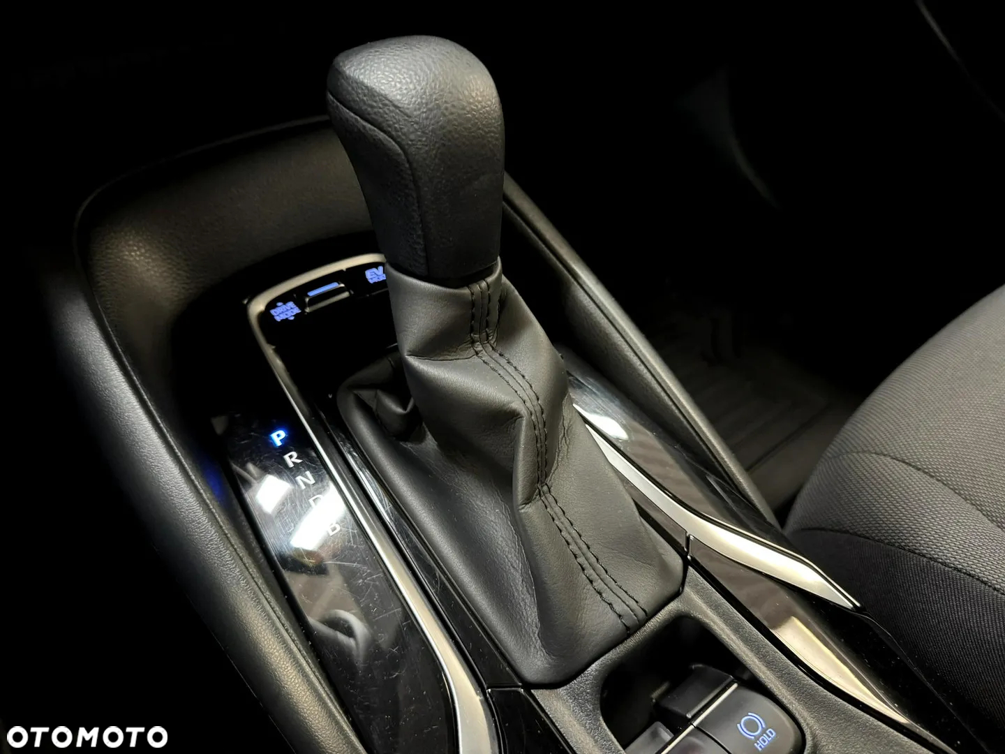 Toyota Corolla 1.8 Hybrid GPF Active - 24