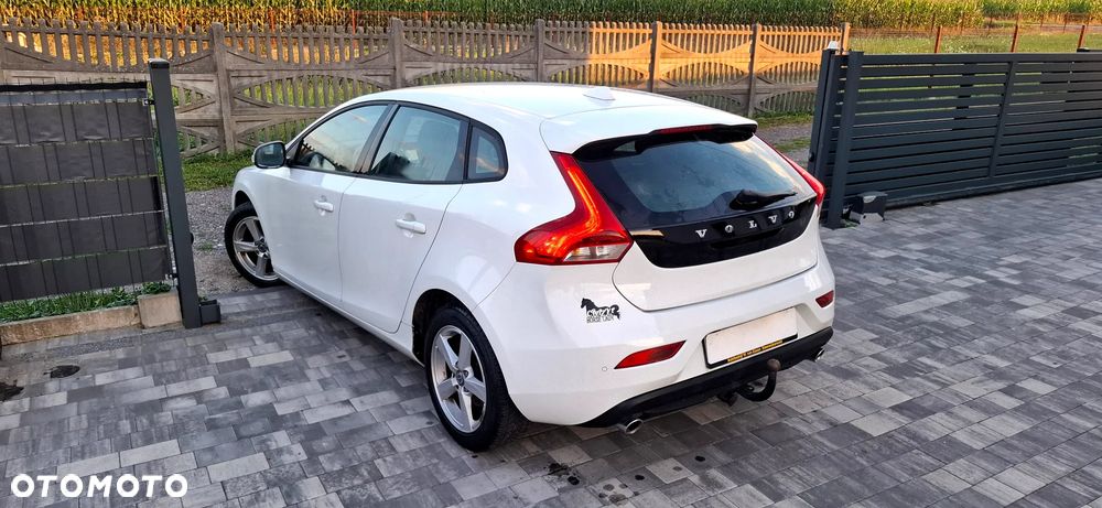 Volvo V40 D4 Kinetic - 23