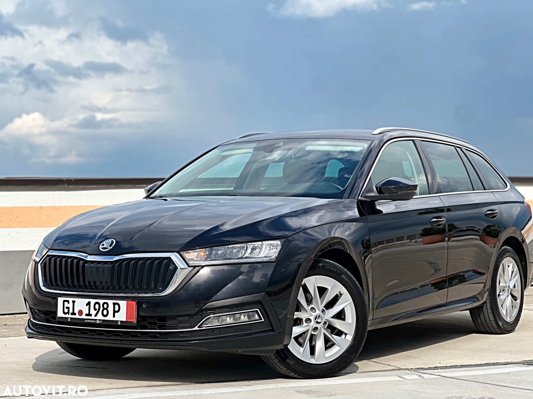 Skoda Octavia Combi 2.0 TDI 150 CP DSG Sportline - 2