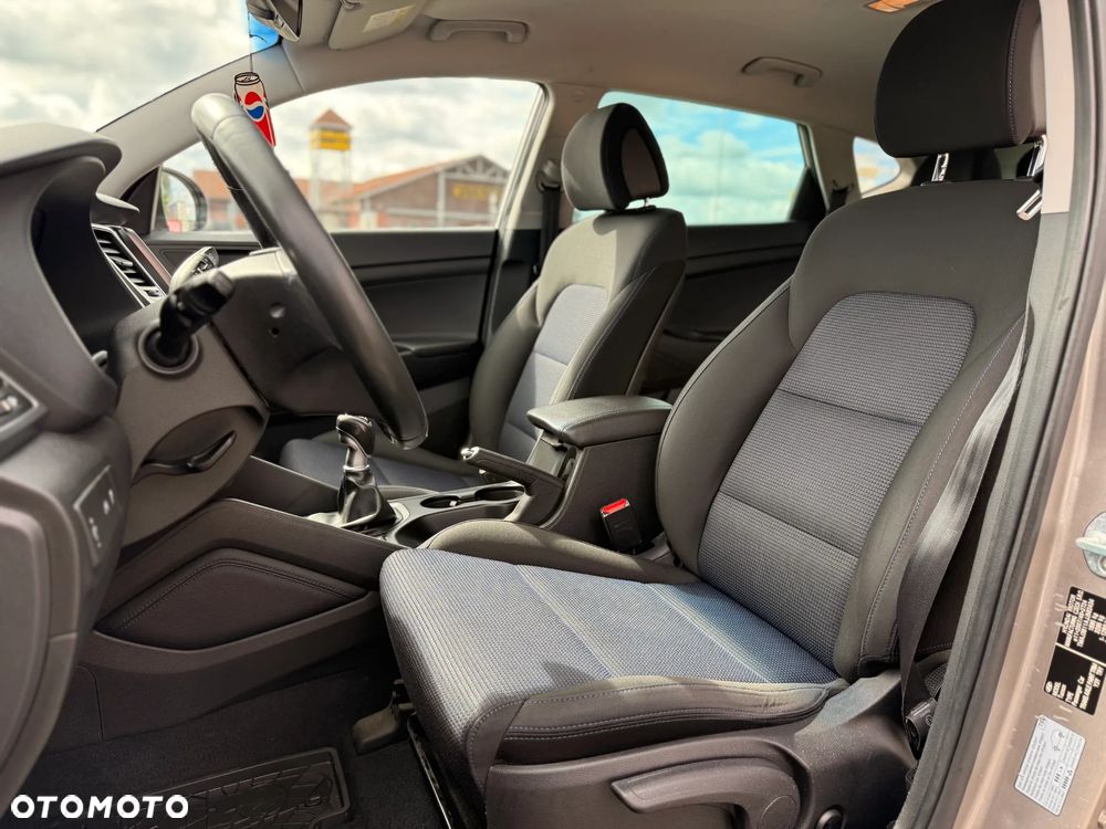 Hyundai Tucson 1.6 GDI BlueDrive Comfort 2WD - 12