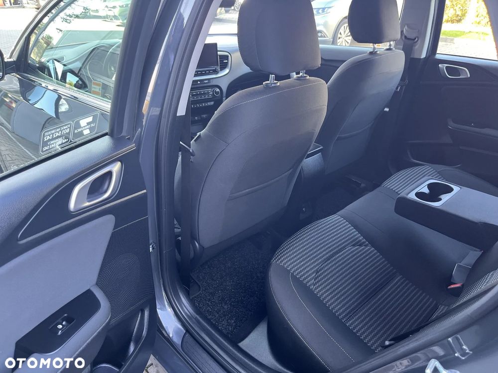 Kia Ceed 1.5 T-GDI M - 12