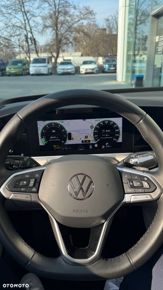 Volkswagen Passat - 8