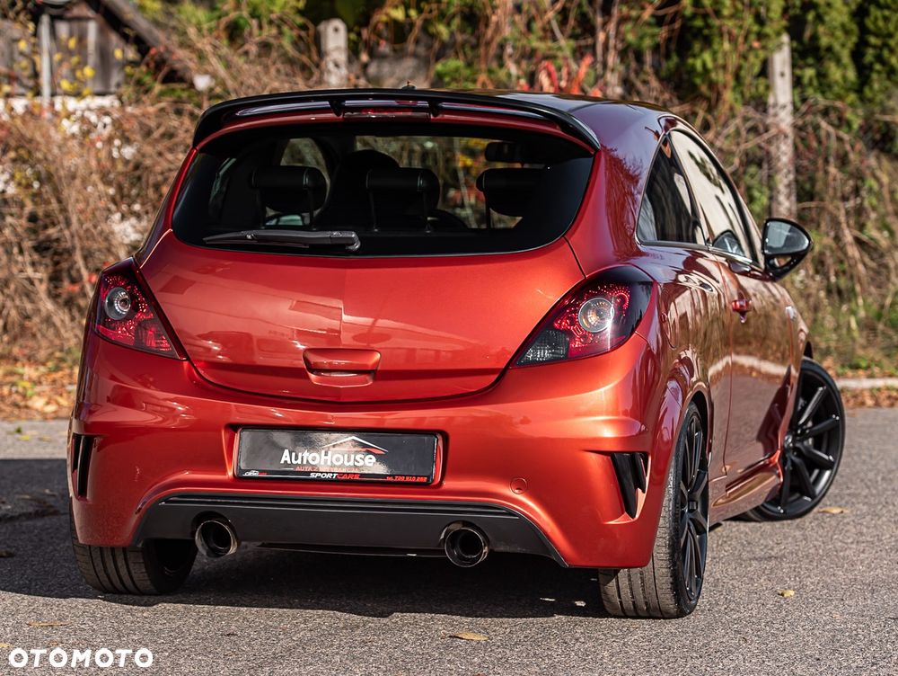 Opel Corsa 1.6 Turbo OPC Nürburgring Edition - 10