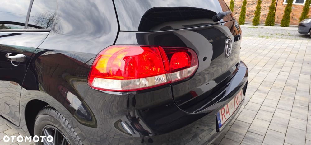Volkswagen Golf - 6
