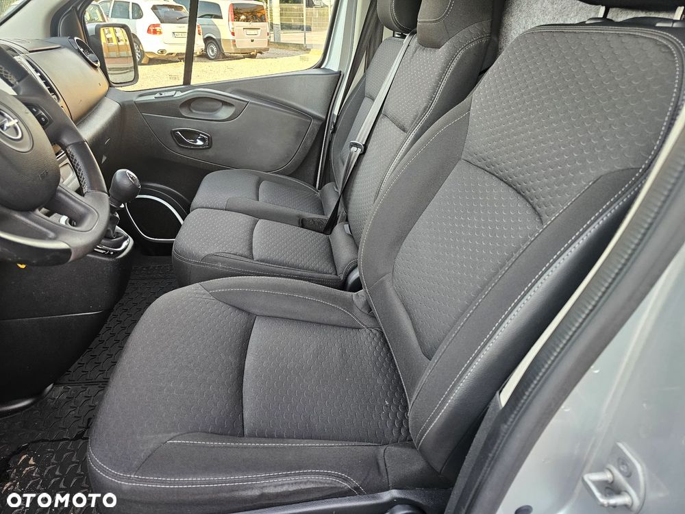 Opel Vivaro - 9