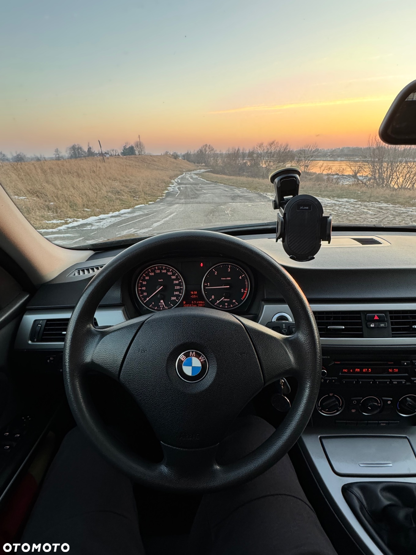 BMW Seria 3 318d - 10