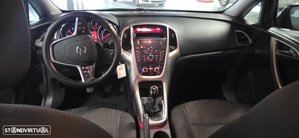 Opel Astra Sports Tourer 1.3 CDTI DPF EcoFLEX Sports Tourer Design Edition - 24