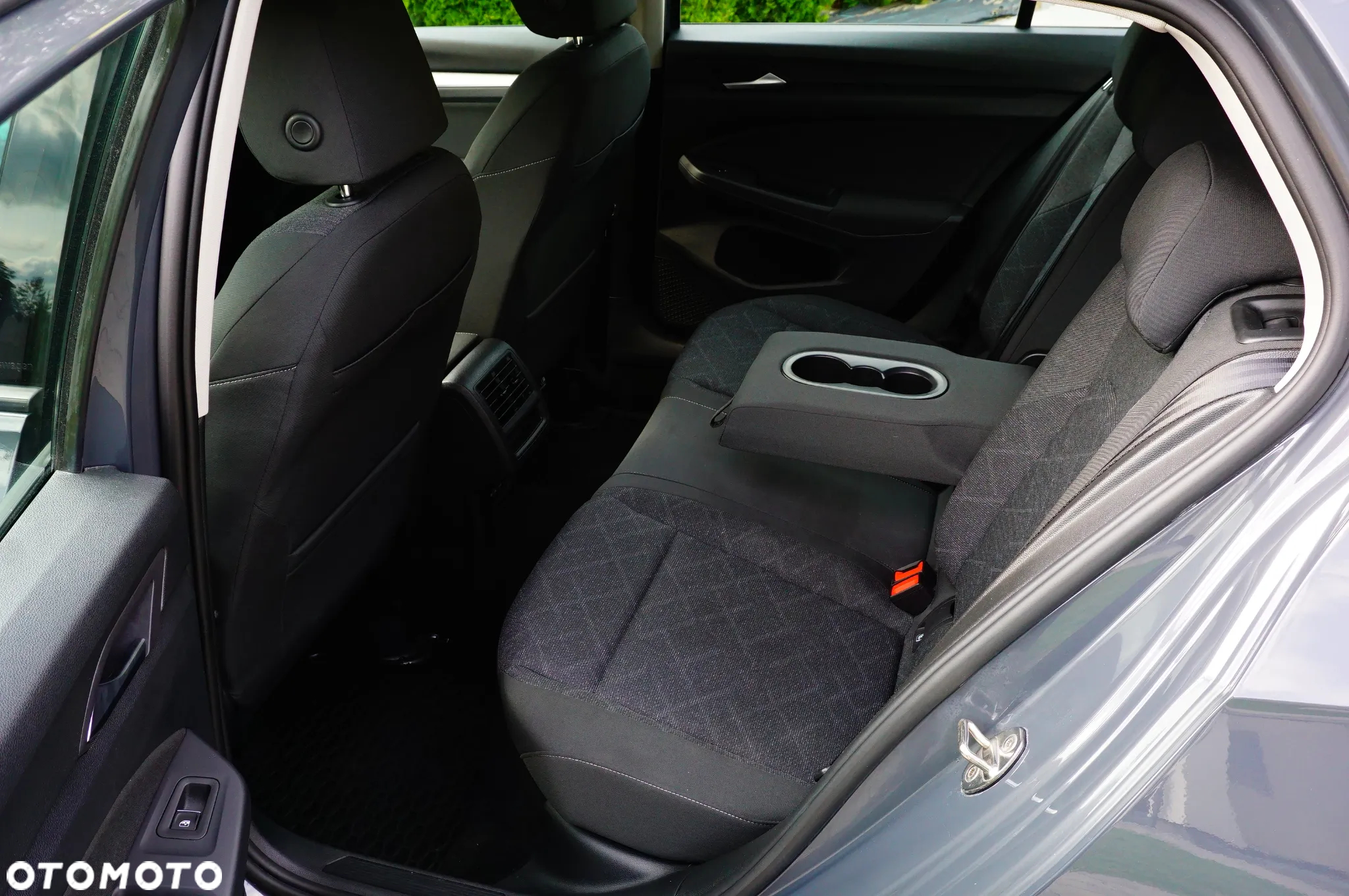 Volkswagen Golf VIII 1.5 TSI EVO Life - 18