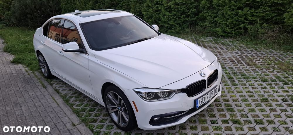 BMW Seria 3 330i Sport Line - 1