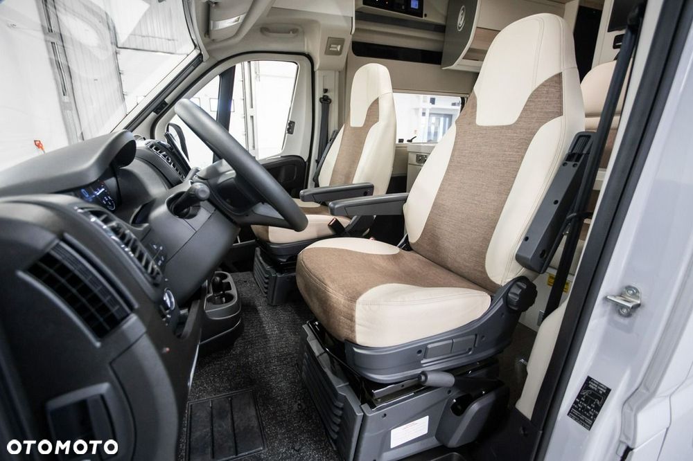 Eura Mobil 635 HB - 30