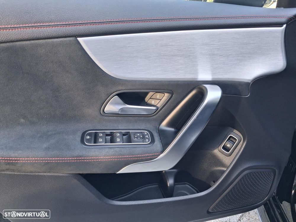 Mercedes-Benz CLA 250 e 8G-DCT AMG Line - 8