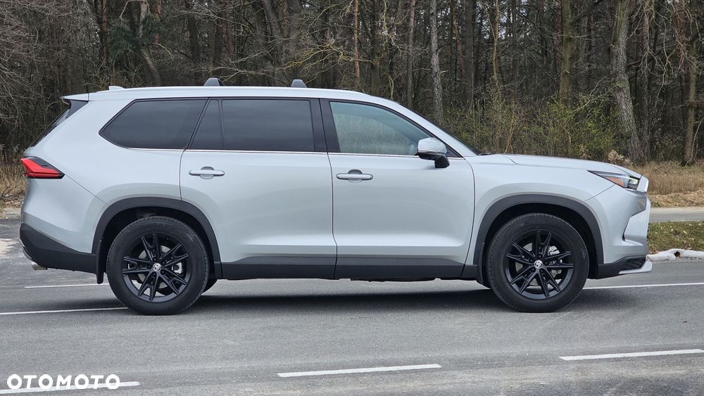 Toyota Grand Highlander - 4