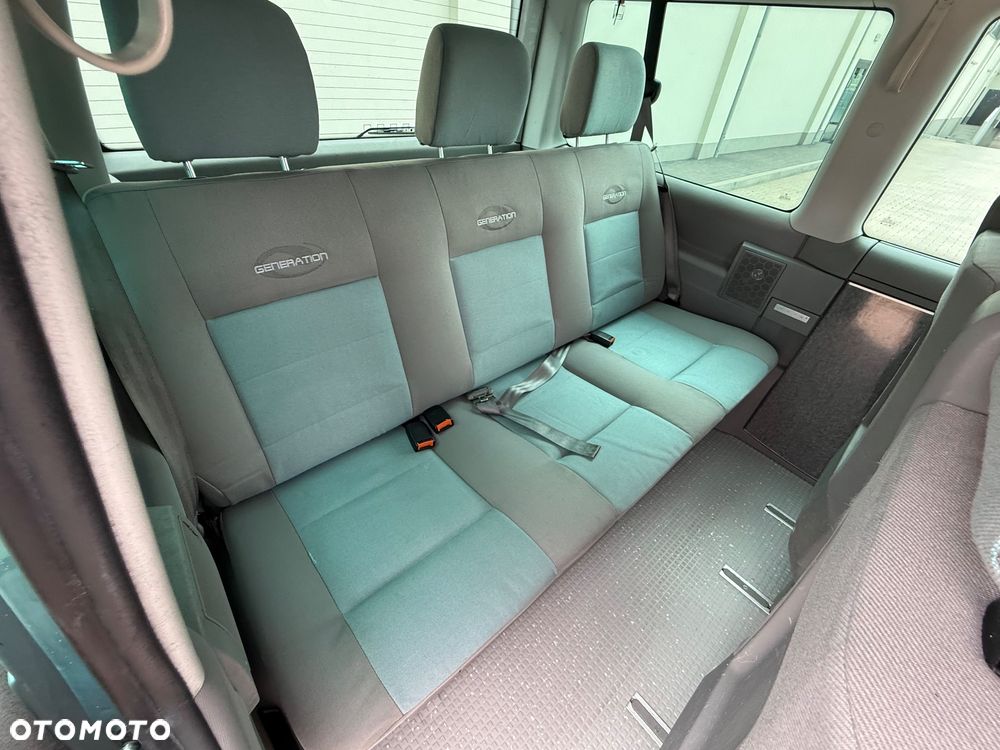 Volkswagen Multivan TDI - 13